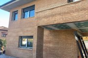 ventanas de PVC Ecoven de 82mm con triple vidrio
