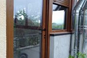 Cerramiento de PVC en imitación madera