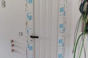 Puerta de PVC de seguridad con fijo lateral con panel estilo rustico