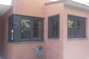 Ventanas de alta eficiencia de PVC en color Antracita