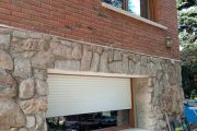 Ventanas de PVC bicolor blanco interior - madera exterio