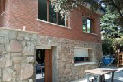 Ventanas de PVC bicolor blanco interior - madera exterio
