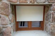 Ventanas de PVC bicolor blanco interior - madera exterio