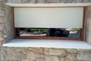 Ventanas de PVC bicolor blanco interior - madera exterio