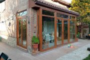 Cerramiento en PVC imitación madera