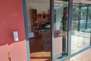 Cerramiento  con sistema de corredera paralela con fijos en PVC