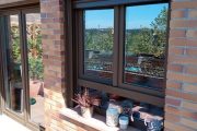 Ventanas de PVC bicolor blanco interior - marrón