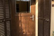 Puerta de PVC imitación madera Nogal