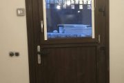 Puerta de PVC imitación madera Nogal