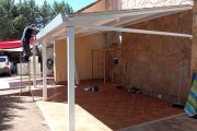 Construcción de pérgola-porche en hierro