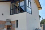 ventanas de PVC gris antracita y vidrios de alta eficiencia energética
