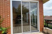 Cerramiento de terraza con correderas de 3 hojas