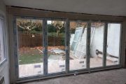 Ventanas y puertas de PVC con vidrios