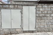 Puertas armario para contadores de luz y agua en Guadarrama