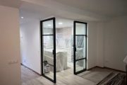 Mampara de aluminio minimalista de interior