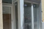 Cerramiento de PVC de local