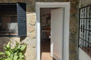 Sustitución de 2 puertas de entrada de hierro por PVC